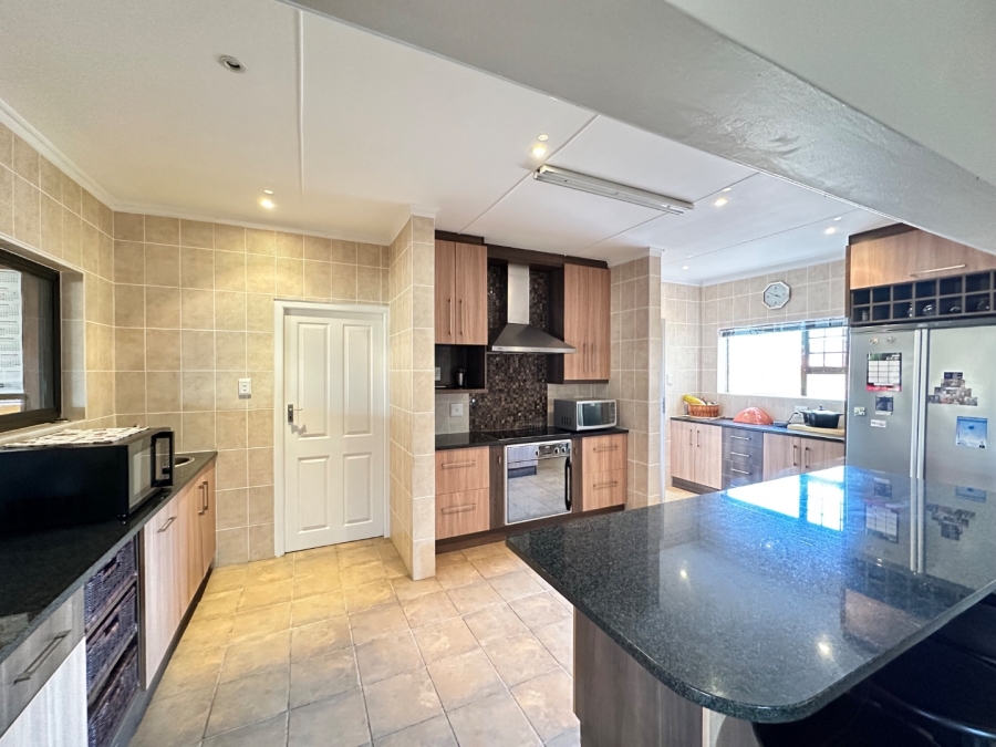 4 Bedroom Property for Sale in Diaz Beach Western Cape